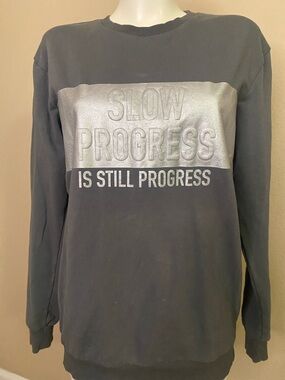 Onepiece Men’s gray silver Crewneck graphic IN PROGRESS Sweatshirt S